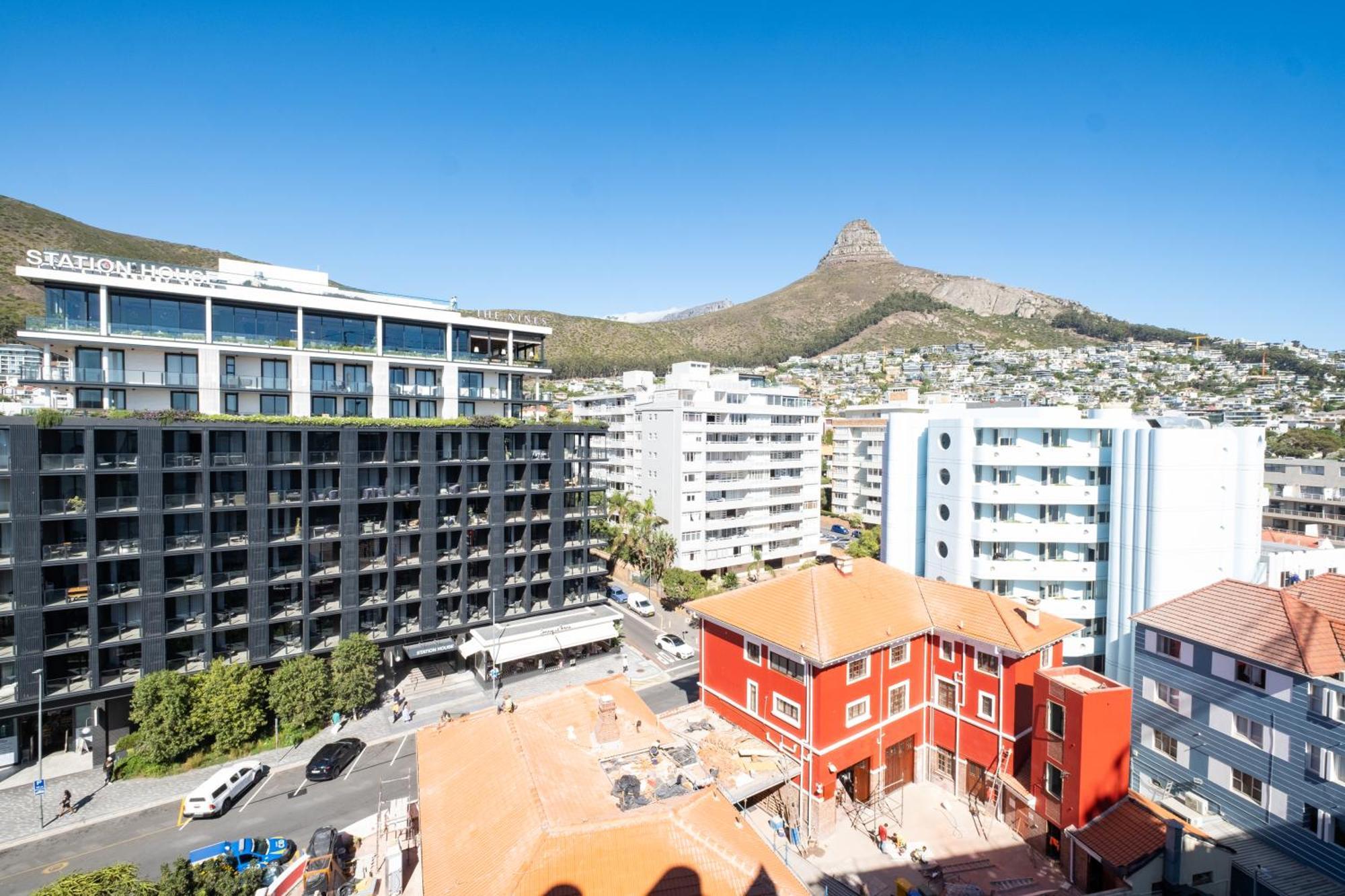 Flamingo807: Floor Sea Point Aprt With Balcony * Cape Town